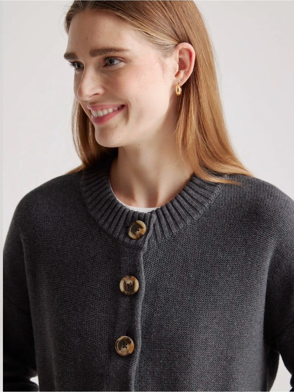 Cropped Button-Front Cardigan - Picture 5 of 6